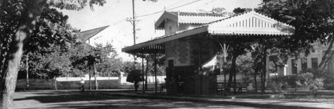 Antiga estação da Maxambomba de Ponte d'Uchôa, no bairro das Graças 